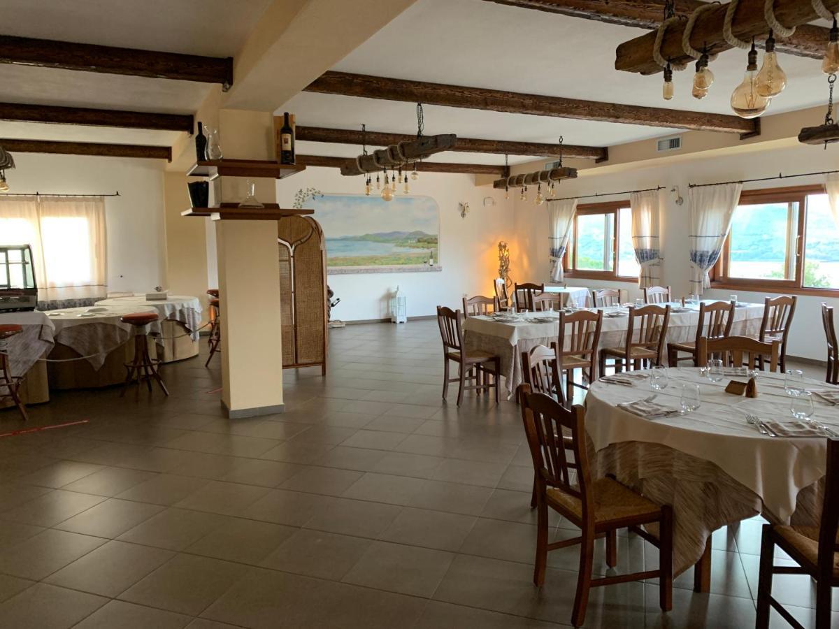 Hotel Valkarana Country Relais (Adults Only) Sant'Antonio di Gallura Exteriör bild