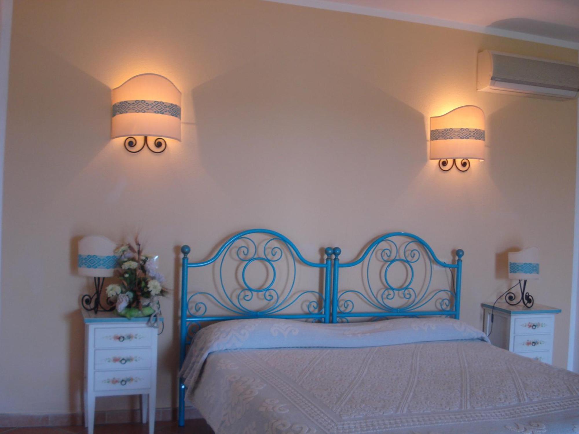 Hotel Valkarana Country Relais (Adults Only) Sant'Antonio di Gallura Rum bild