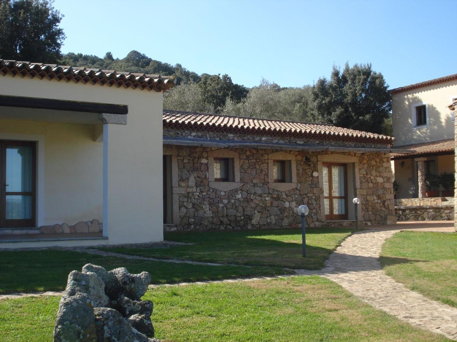 Hotel Valkarana Country Relais (Adults Only) Sant'Antonio di Gallura Exteriör bild